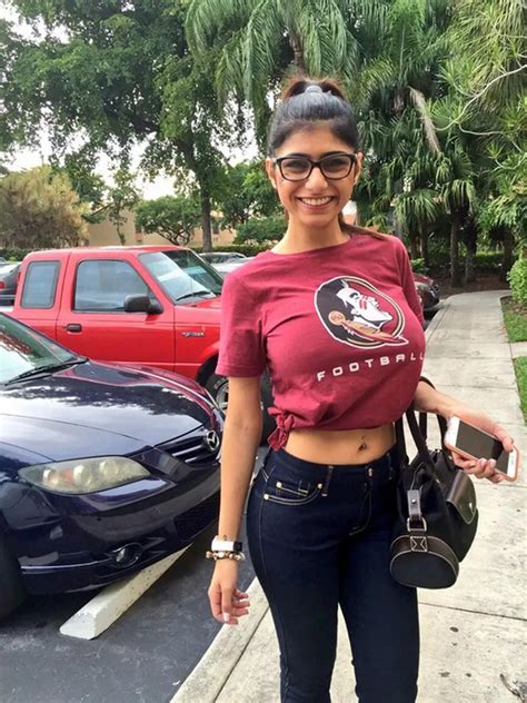 MIA KHALIFA PORN